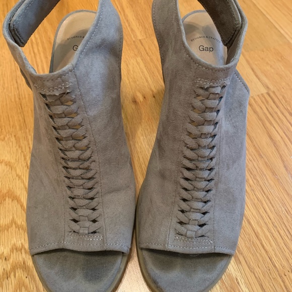 Tan, 2 inch, wedge heels from GAP - Picture 2 of 3